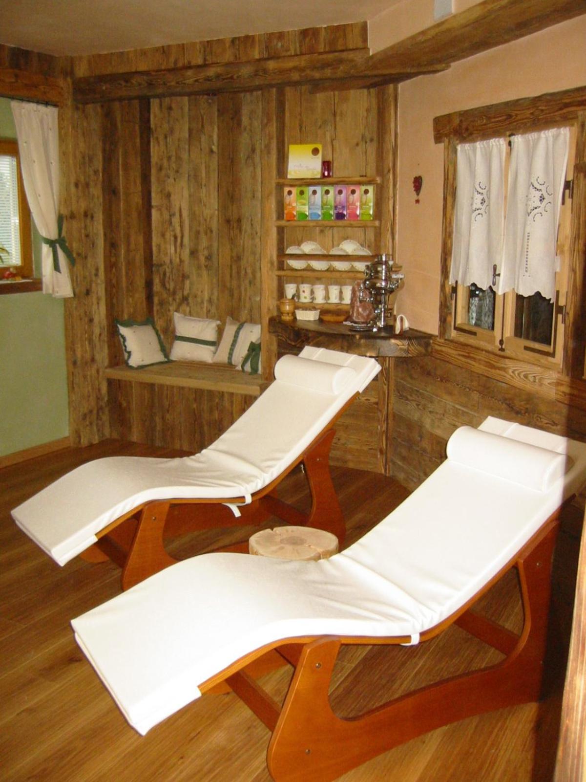 Agritur Golden Pause Villa Ton ภายนอก รูปภาพ