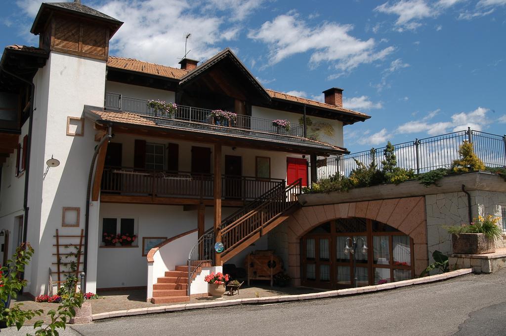 Agritur Golden Pause Villa Ton ภายนอก รูปภาพ